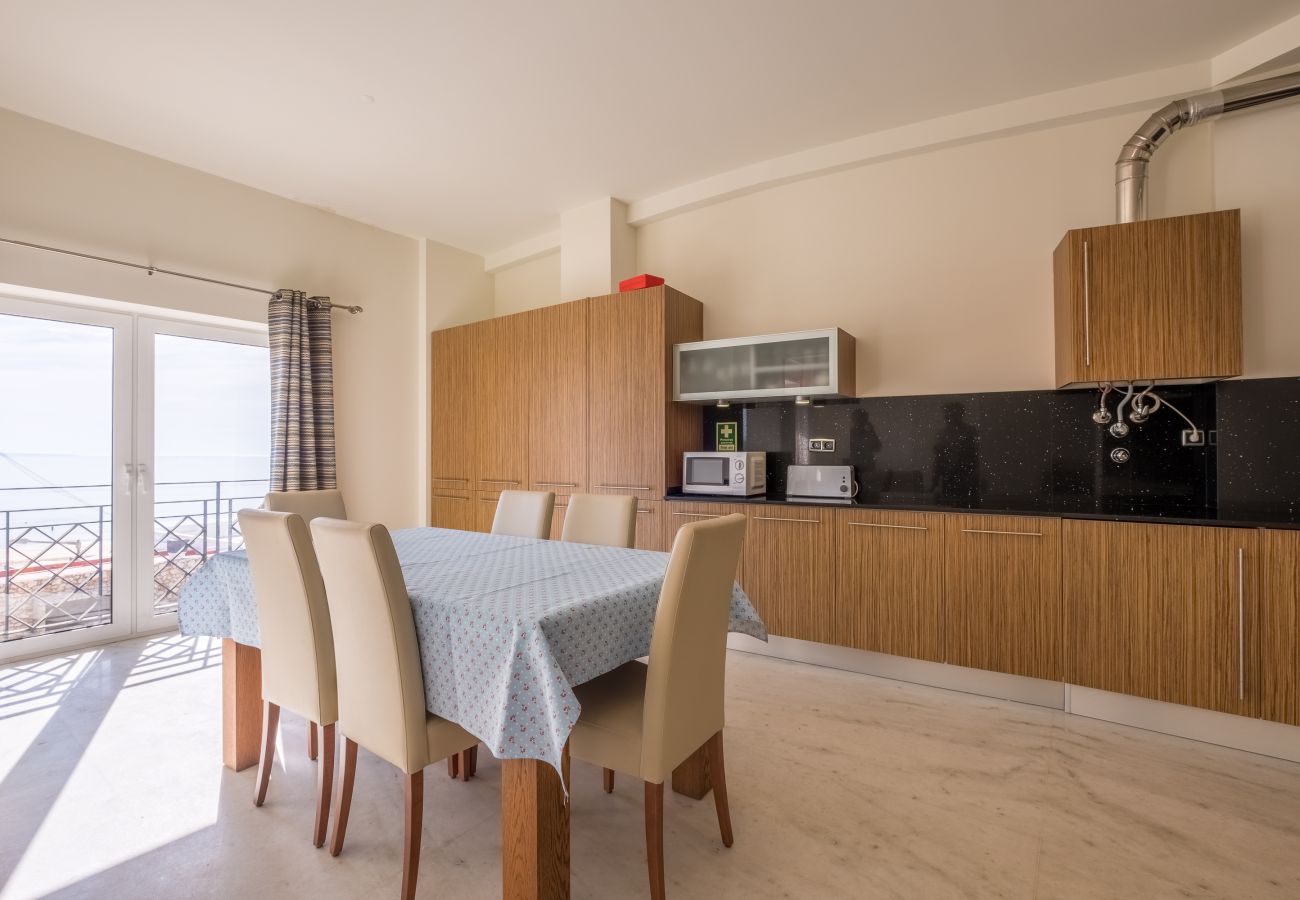 Apartamento em Lagos - RLAG54L