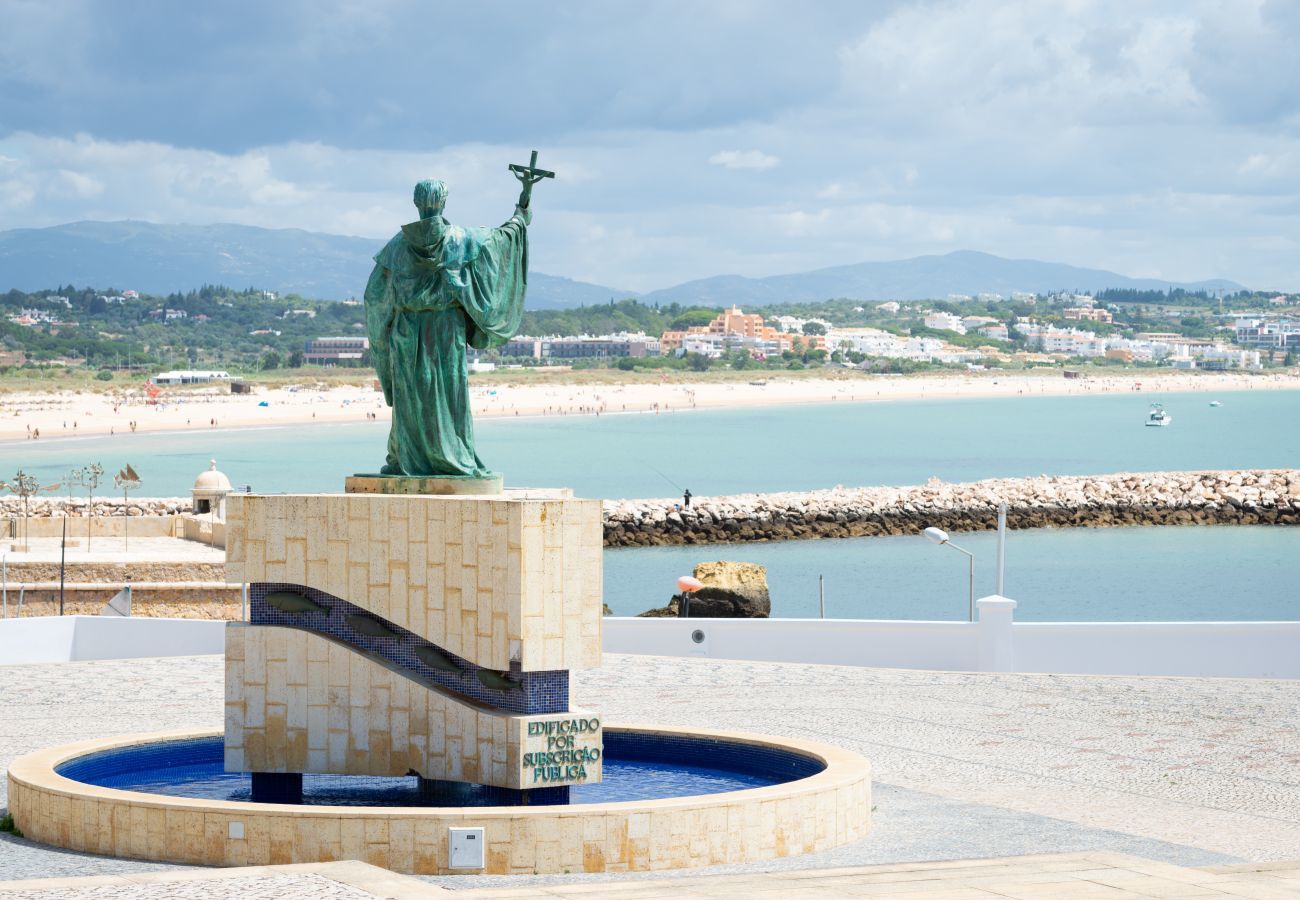 Statue of São Gonçalo